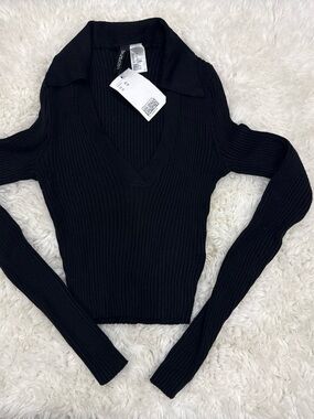 H&M Black Ribbed V-Neck Collared Sweater